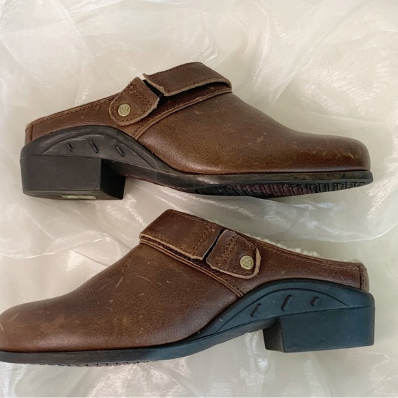 Ariat Women’s Sport Mule Fur! Mule Shoe - Picture 4 of 11